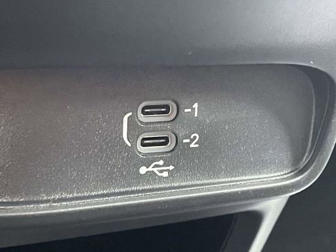 New 2026 Chrysler Pacifica Select image 37