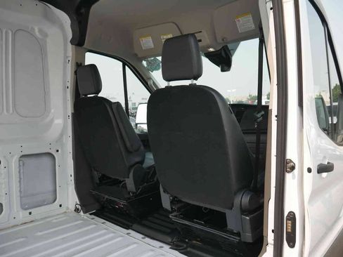 Used 2025 Ford Transit 250 148 Medium Roof Extended AWD image 17