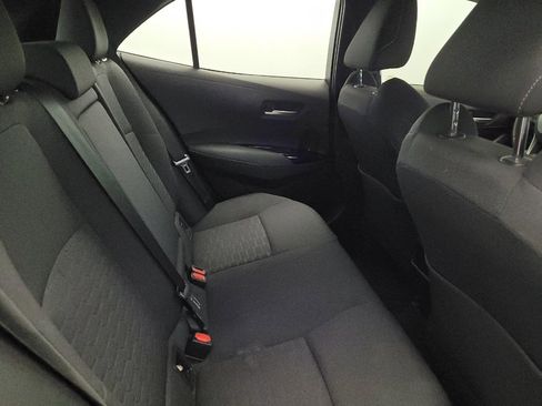 Used 2021 Toyota Corolla SE w/ SE Preferred Package FWD image 19