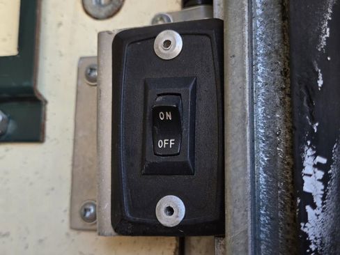 Used 2006 Chevrolet Express 3500 image 11