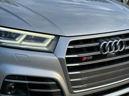 Used 2018 Audi SQ5 Prestige w/ Prestige Package image 17