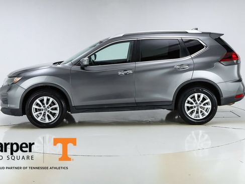 Used 2019 Nissan Rogue SV FWD image 2