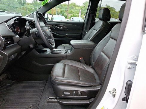 Certified 2023 Chevrolet Traverse High Country image 16