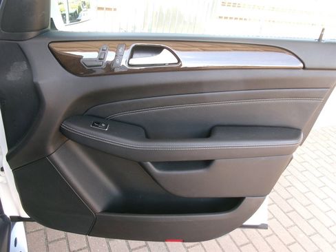 Used 2014 Mercedes-Benz ML 350 4MATIC w/ Premium 1 Package image 17