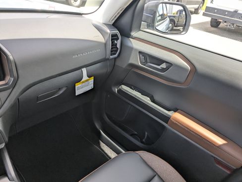 New 2025 Ford Bronco Sport Outer Banks image 17