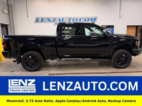 Used 2019 RAM 2500 Laramie w/ Black Appearance Package AWD/4WD image 1