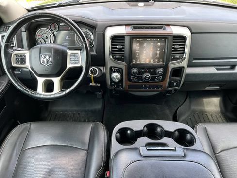 Used 2016 RAM 1500 Laramie AWD/4WD image 3