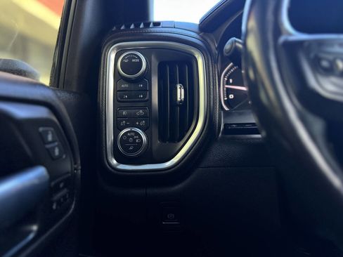 Used 2021 GMC Sierra 2500 AT4 w/ AT4 Premium Plus Package AWD/4WD image 25