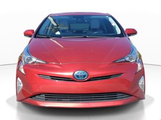Used 2016 Toyota Prius Four FWD video 2