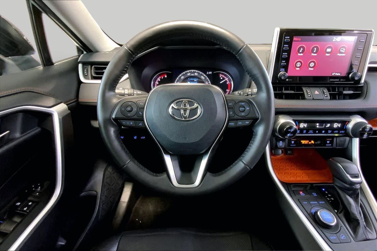 Used 2019 Toyota RAV4 Adventure w/ Cold Weather Package AWD/4WD image 5