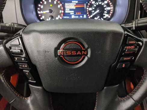 Used 2025 Nissan Frontier PRO-4X AWD/4WD image 12