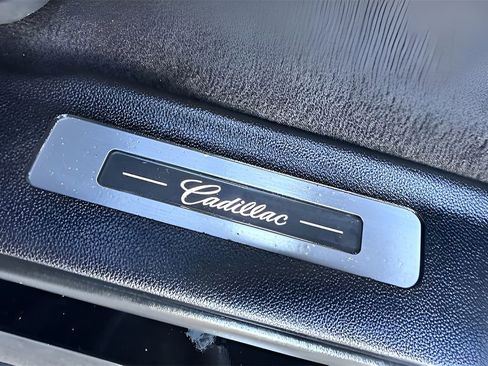 Used 2020 Cadillac Escalade Luxury image 69