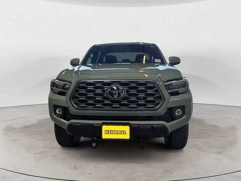 Used 2023 Toyota Tacoma TRD Off-Road w/ Black Out Package (TMS) AWD/4WD image 8