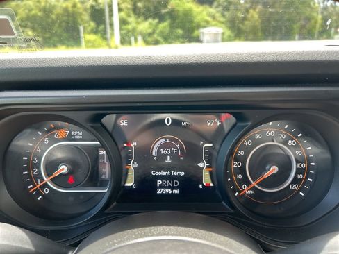 Used 2024 Jeep Wrangler Unlimited Rubicon image 15