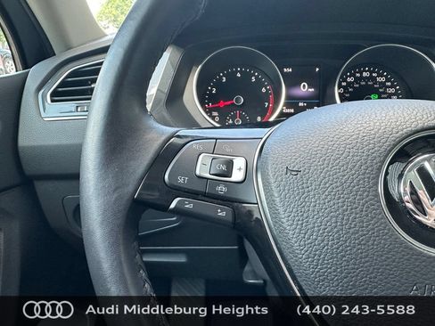 Used 2019 Volkswagen Tiguan SE w/ Panoramic Sunroof Package AWD/4WD image 31
