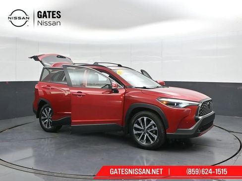 Used 2022 Toyota Corolla Cross XLE w/ Convenience Package image 70