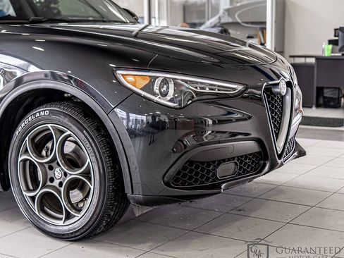 Used 2018 Alfa Romeo Stelvio Sport w/ Cold Weather Package image 4