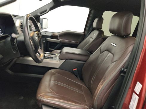 Used 2015 Ford F150 Platinum w/ Equipment Group 701A Luxury image 17