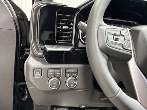 New 2026 GMC Sierra 1500 Elevation image 18