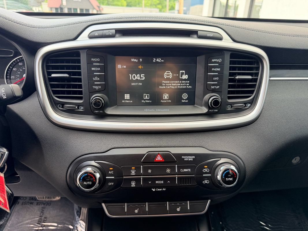 Used 2018 Kia Sorento FWD image 21