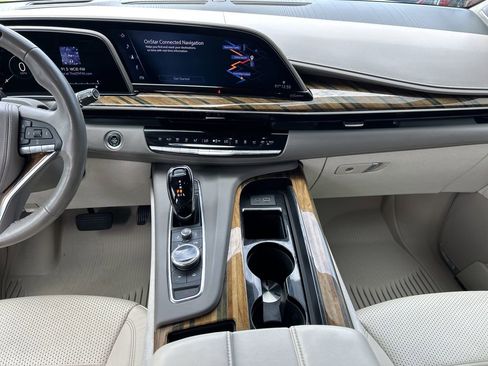 Used 2021 Cadillac Escalade Premium Luxury Platinum image 15