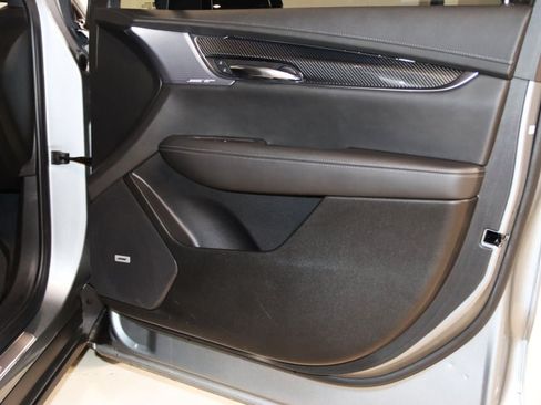 Used 2024 Cadillac XT6 Sport w/ Technology Package AWD/4WD image 61
