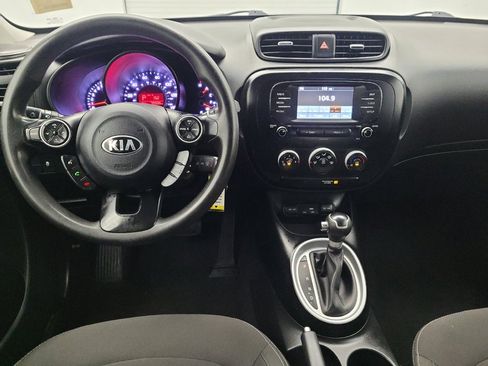 Used 2019 Kia Soul FWD image 22