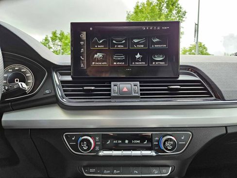 Used 2021 Audi SQ5 Premium Plus w/ Premium Plus Package image 30