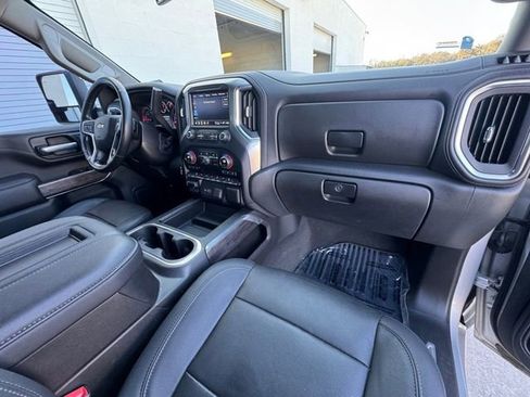 Used 2021 Chevrolet Silverado 2500 LTZ w/ LTZ Plus Package image 31