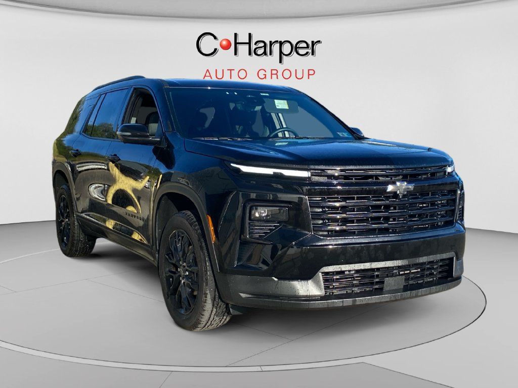 Used 2026 Chevrolet Traverse LT w/ Midnight/Sport Edition AWD/4WD image 1