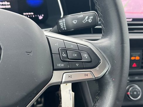 Used 2024 Volkswagen Jetta Sport image 15