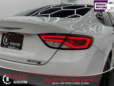 Used 2015 Chrysler 200 S w/ Navigation & Sound Group I FWD image 41