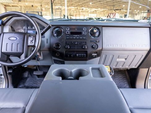 Used 2016 Ford F550 4x4 SuperCab Super Duty image 15