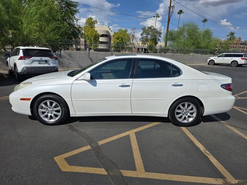 Used 2003 Lexus ES 330 FWD image 5
