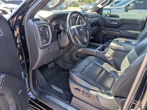 Used 2019 Chevrolet Silverado 1500 High Country w/ Technology Package image 6