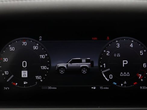 New 2025 Land Rover Defender 90 X-Dynamic SE image 9