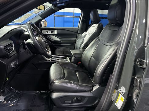 Used 2022 Ford Explorer ST w/ Equipment Group 401A AWD/4WD image 24