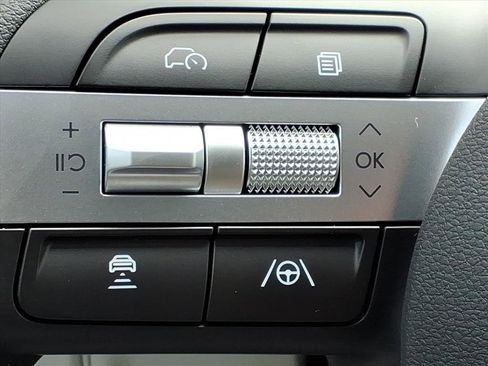 New 2026 Hyundai Tucson SE image 27