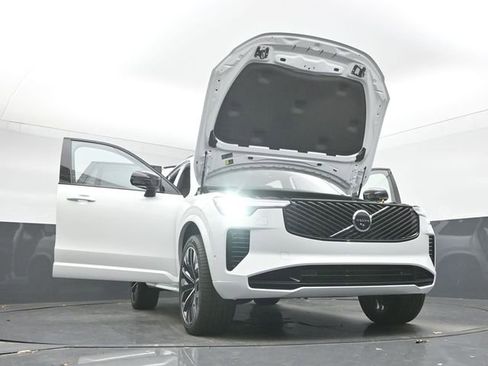 New 2026 Volvo XC90 B6 Ultra w/ Protection Package Premier AWD/4WD image 57