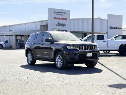 New 2025 Jeep Grand Cherokee 4WD image 3
