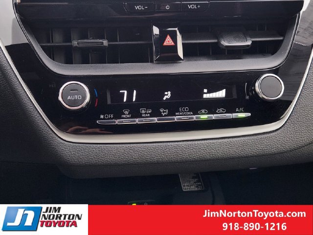Used 2026 Toyota Corolla SE w/ SE Premium Package FWD image 20