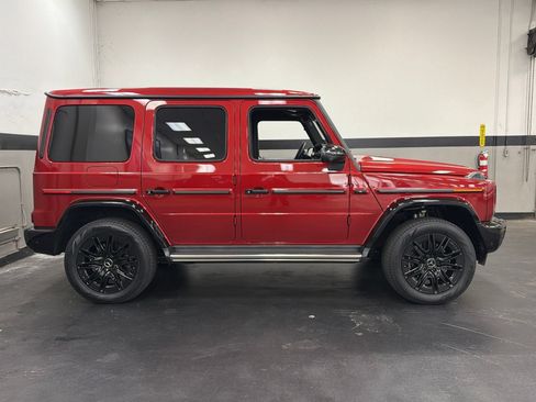 Used 2025 Mercedes-Benz G 580 w/ EQ Technology image 3