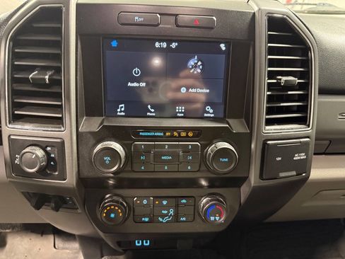 Used 2019 Ford F250 XLT w/ Camper Package image 13