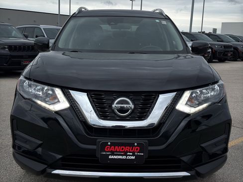 Used 2019 Nissan Rogue SV w/ Sun & Sound Touring Package AWD/4WD image 3