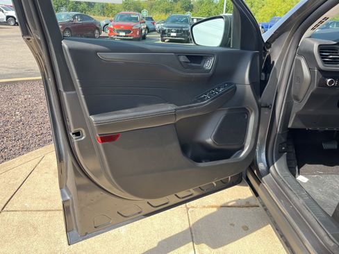 New 2025 Ford Escape Active w/ Cold Weather Package image 27