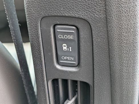 Used 2019 Honda Odyssey EX-L image 32