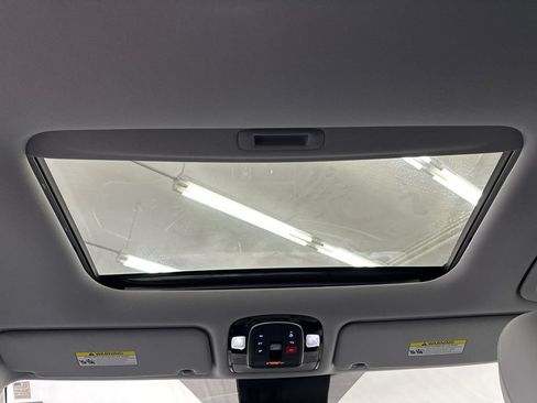 Used 2025 Hyundai Palisade SEL FWD image 24