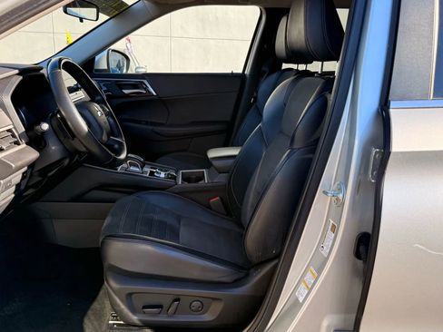 Used 2024 Mitsubishi Outlander Ralliart image 18