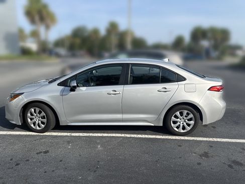 Used 2024 Toyota Corolla LE FWD image 8