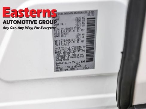Used 2023 Nissan Pathfinder SV w/ SV Premium Package AWD/4WD image 38